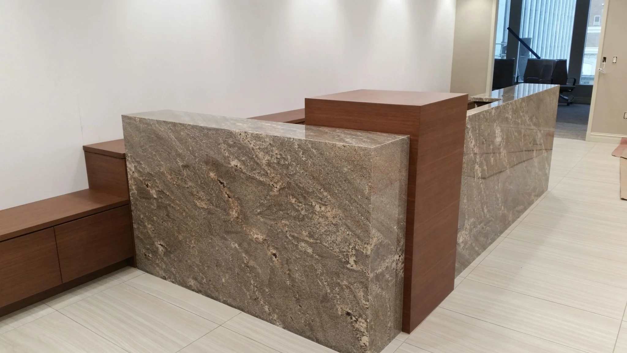 Купить гранит - изделия из гранита Барекс Мармур